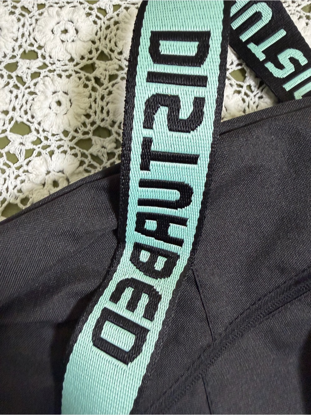 DISTURBED Black Belt Bag with Mint Logo Strap - Picture 5 of 6